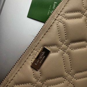 Kate Spade Neda Wallet Astor Court Cream color